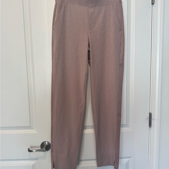 Athleta - Textured Brooklyn Ankle Pant Grain Camo Mocha Latte 6T - Picture 3 of 7